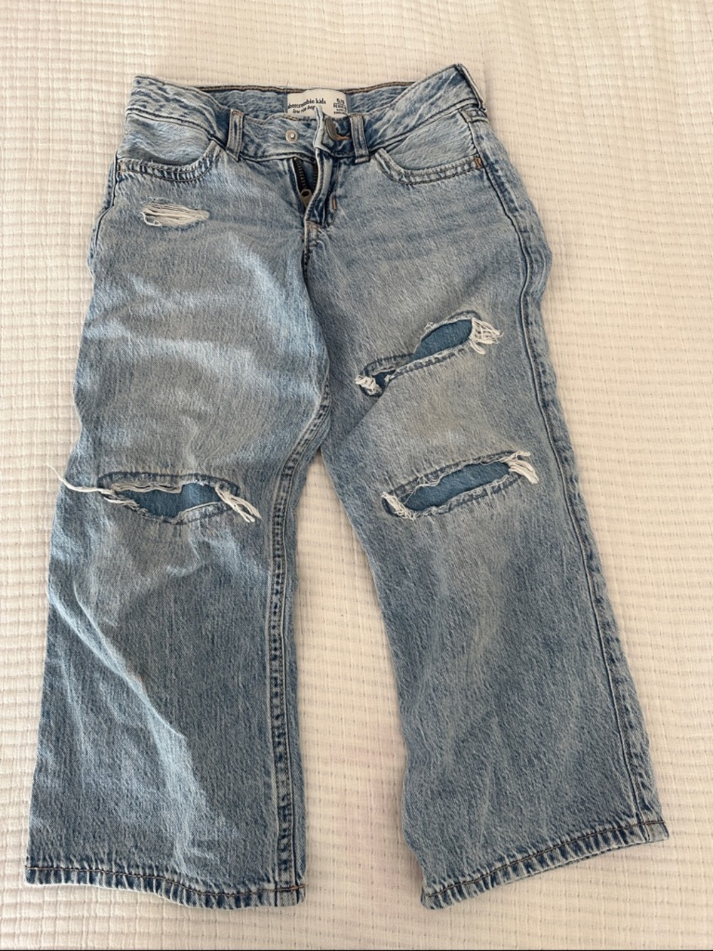 abercrombie kids light blue denim low rise baggy jeans